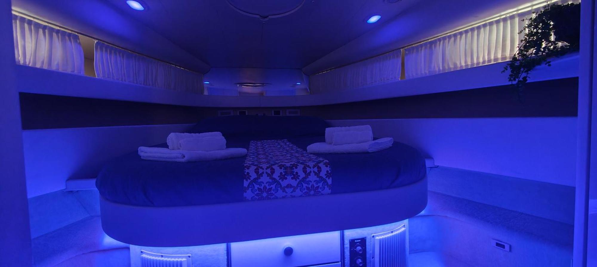 Desire Charming House Boat Hotel Palermo Bagian luar foto