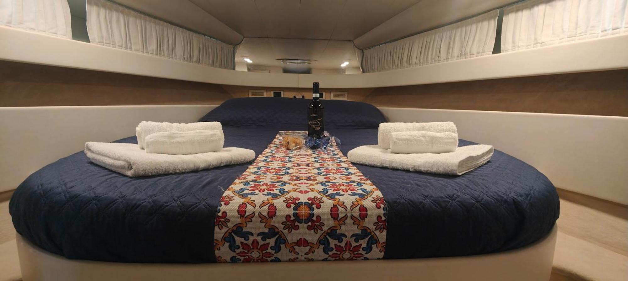 Desire Charming House Boat Hotel Palermo Bagian luar foto