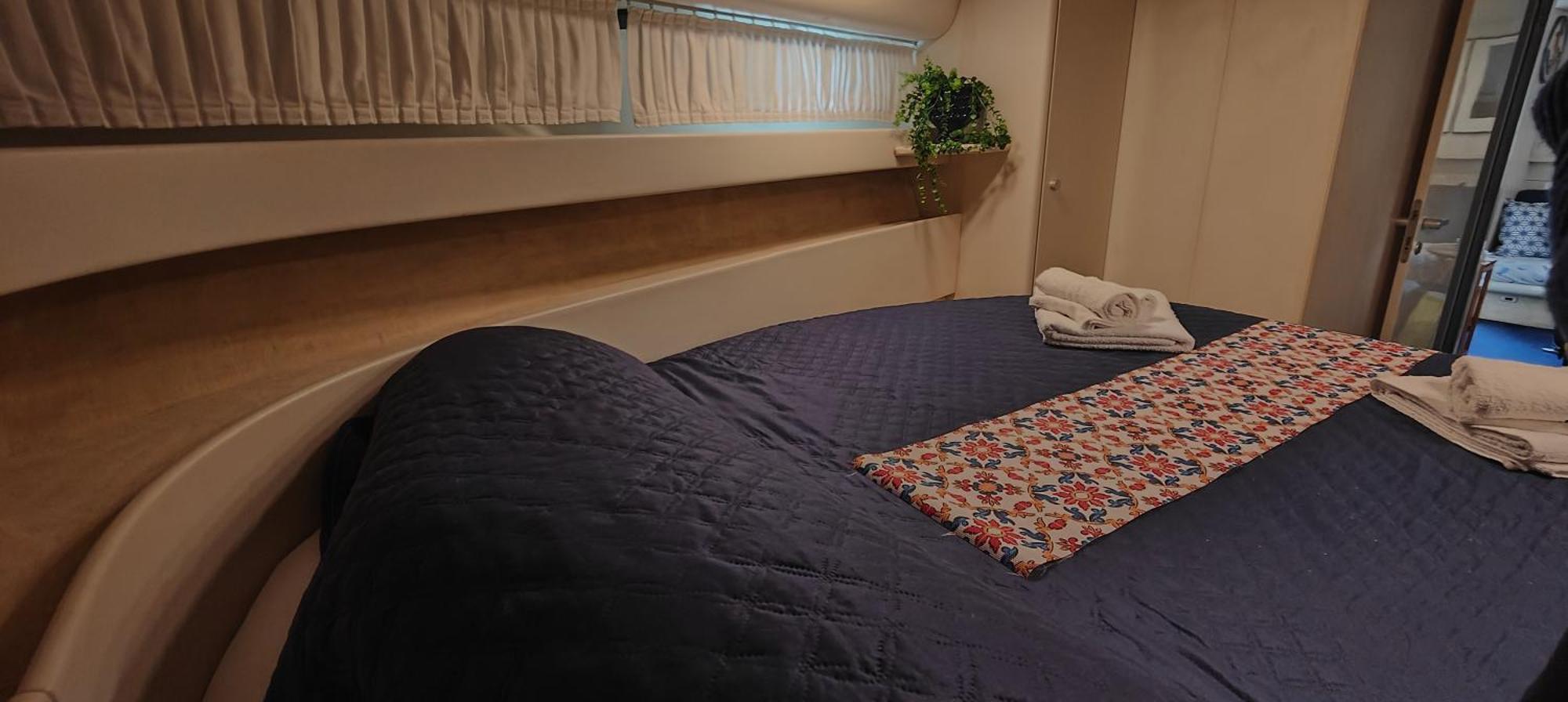Desire Charming House Boat Hotel Palermo Bagian luar foto